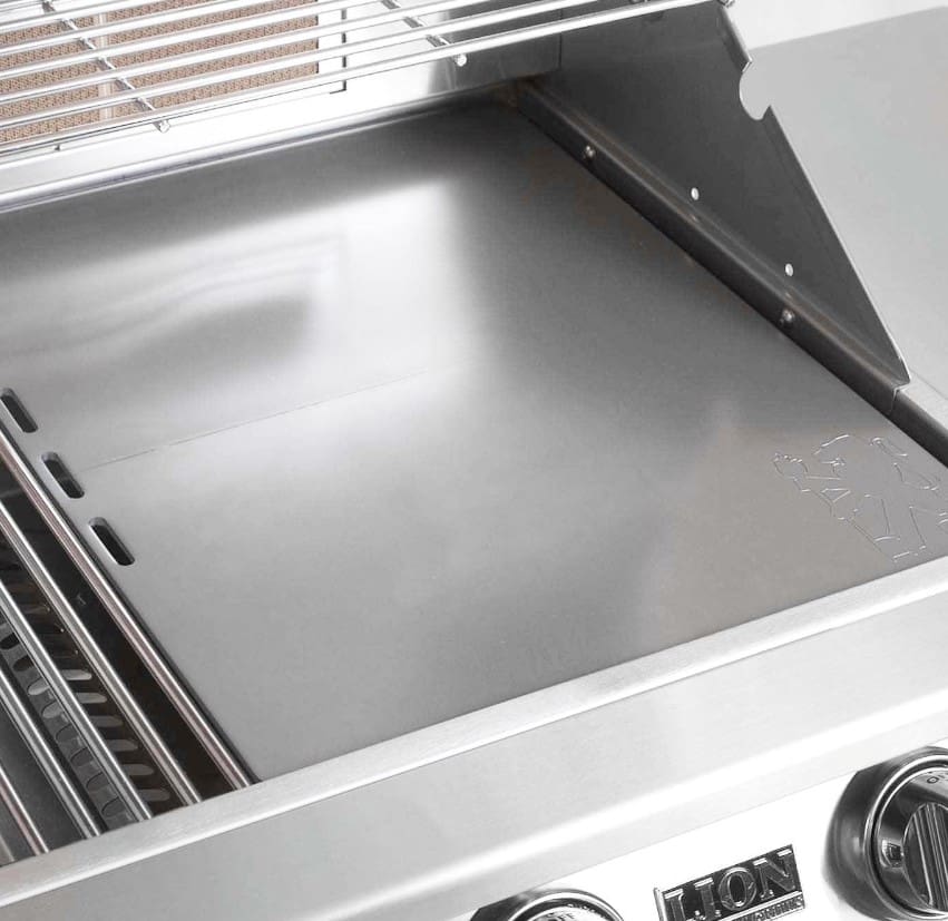 Lion Premium Grills Freestanding L60000 32-Inch 4-Burner Gas Grill