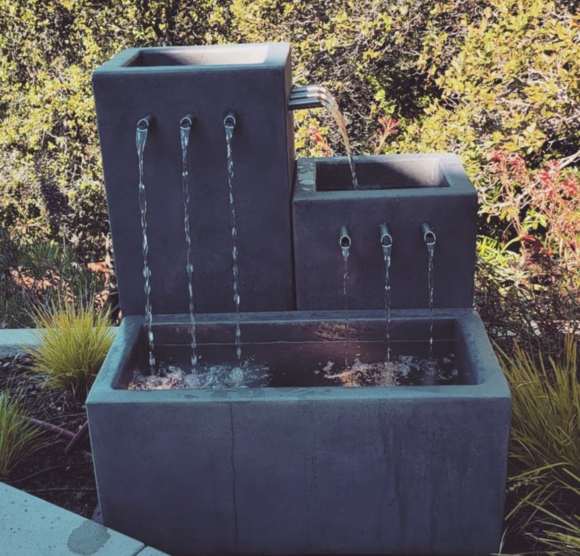 Sleek Novem Contemporary Fountain