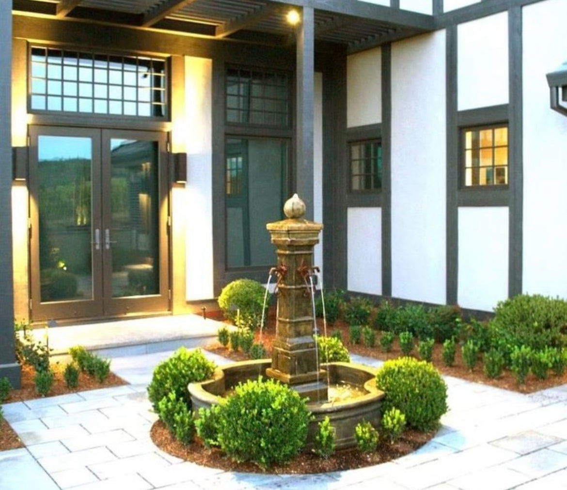 Elegant Avignon Monaco Pond Fountain with Graceful Spouts