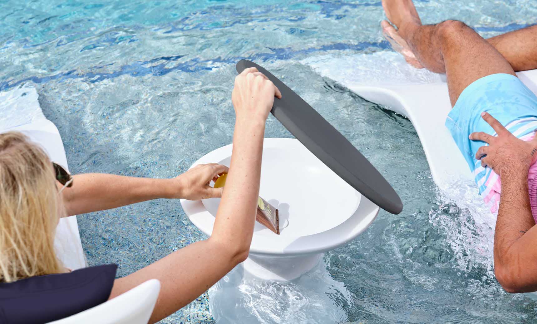 Ledge Autograph Chaise and Side Table In-Pool Set