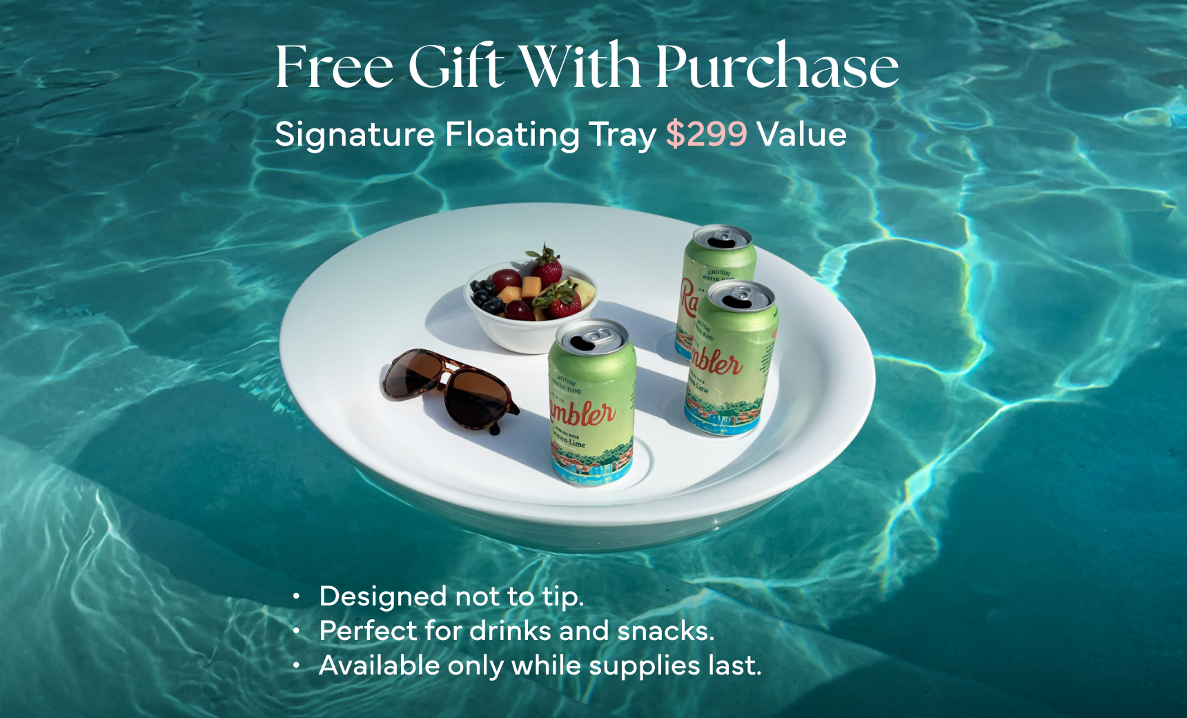 Ledge Signature Chaise Deep and Side Table In-Pool Set