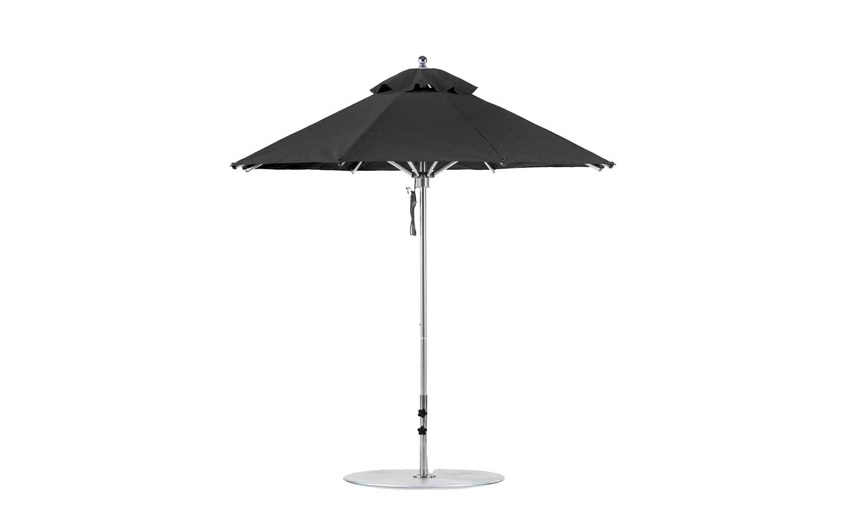 Ledge 7.5' Octagon Pulley Premier Umbrella