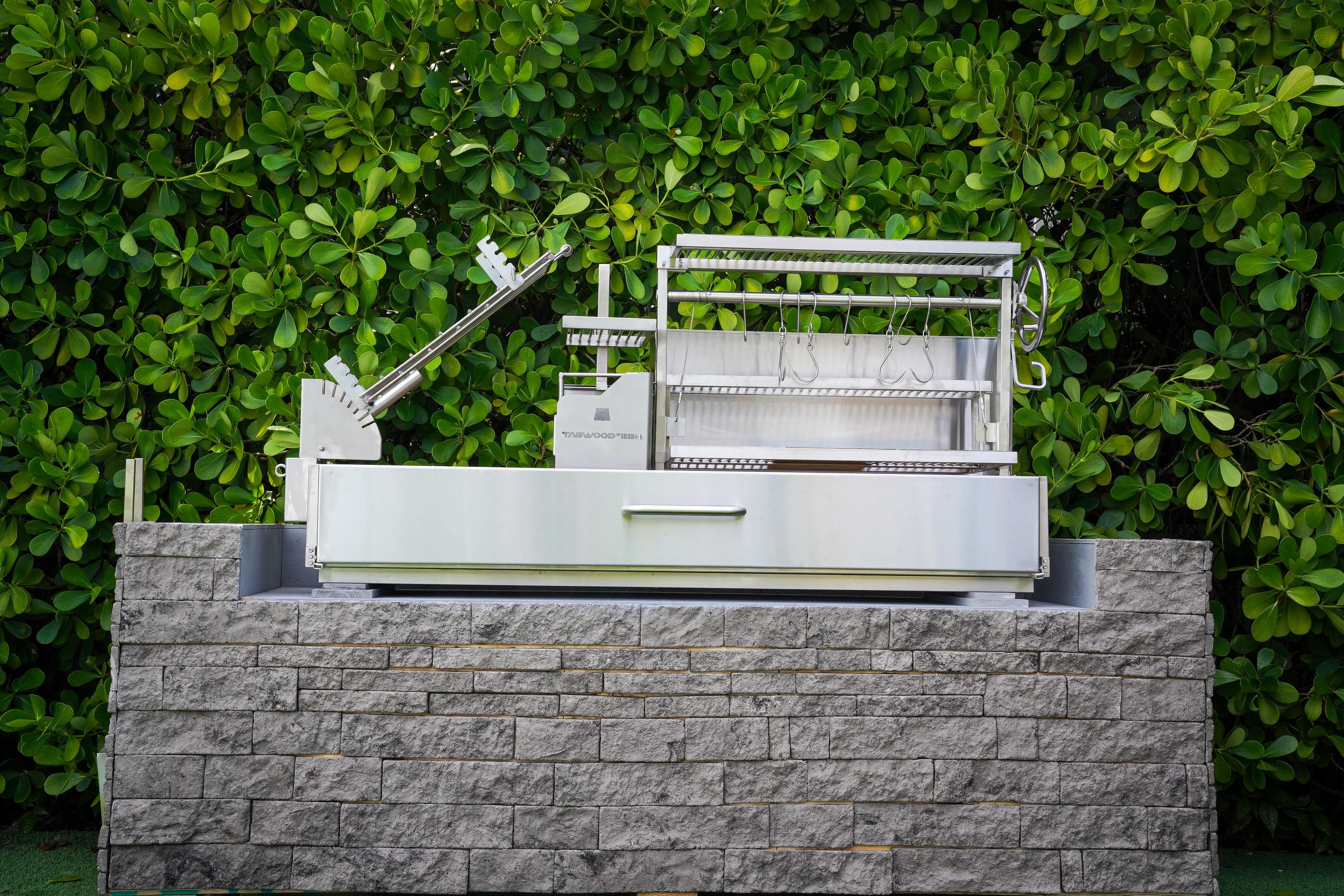Tagwood BBQ Argentine Santa Maria Wood Fire & Charcoal Gaucho Grill | BBQ08SS -
