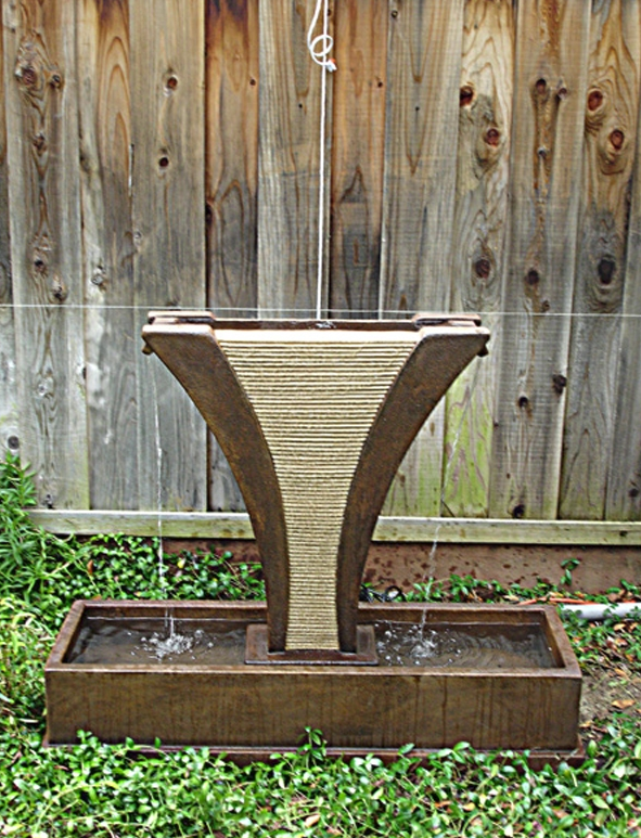 Elegant Diesse Fountain with Beautiful Side Spillways