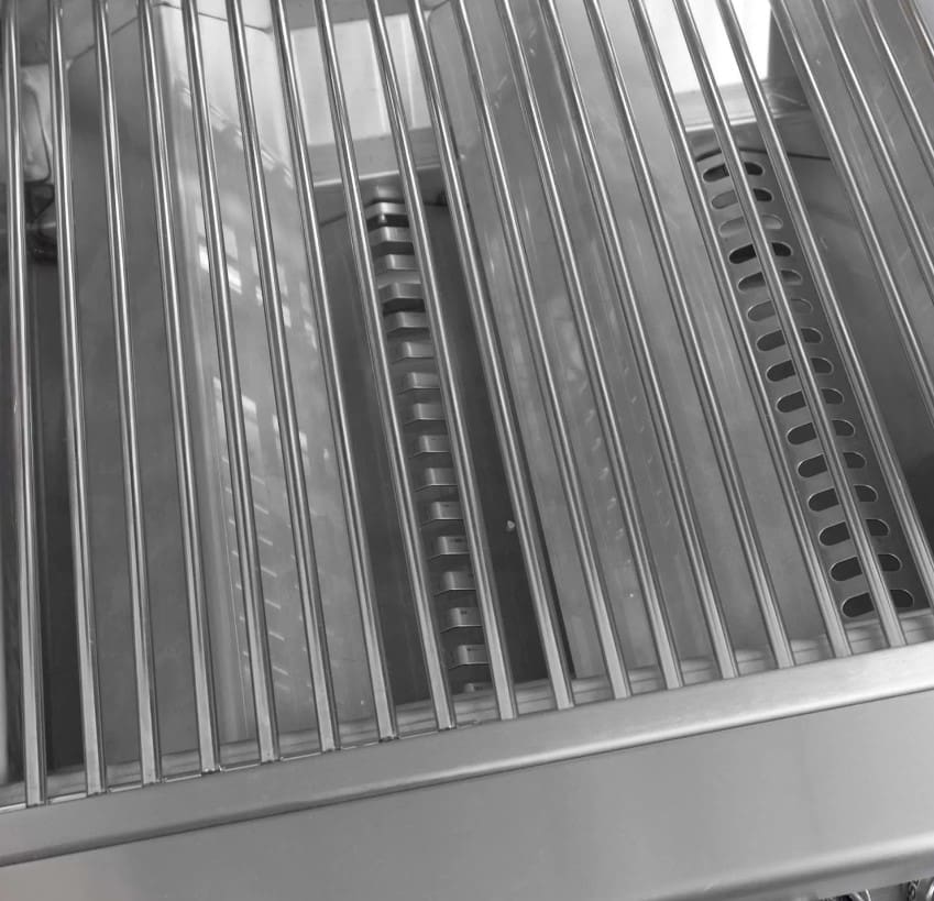 Lion Premium Grills L60000 32-Inch 4-Burner Stainless Steel Built-In Grill-L60000