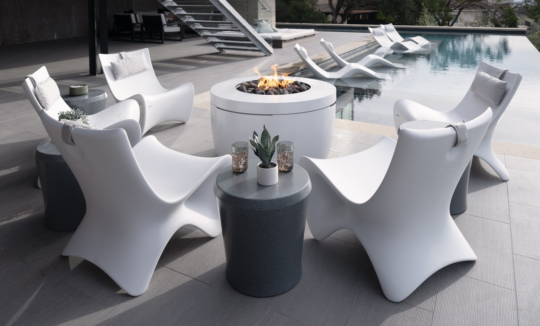 Ledge Affinity Side Table