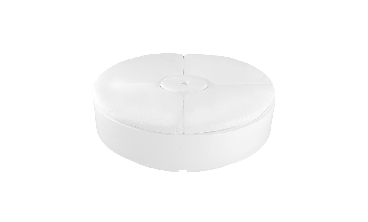 Ledge Signature Round Sunbed