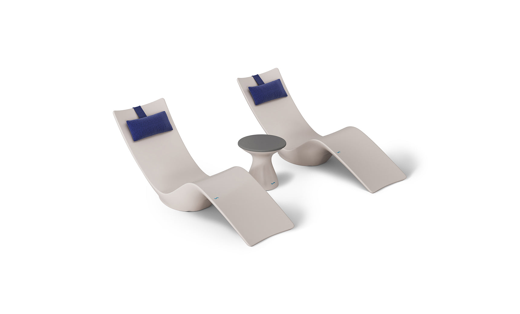 Ledge Autograph Chaise and Side Table In-Pool Set