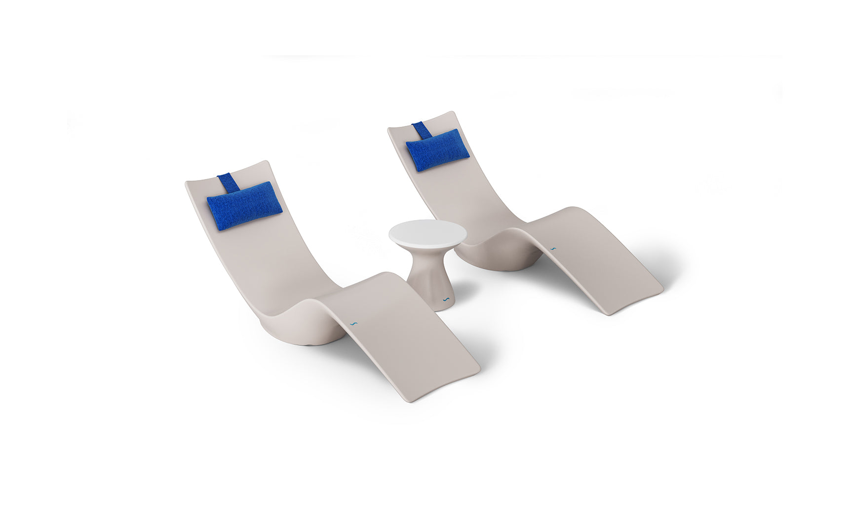 Ledge Autograph Chaise and Side Table In-Pool Set