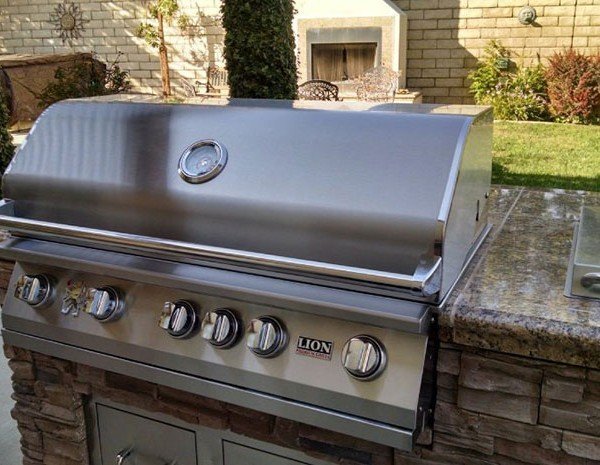 Lion Premium Grills Standard 32" Outdoor Kitchen Package (NG/LP)