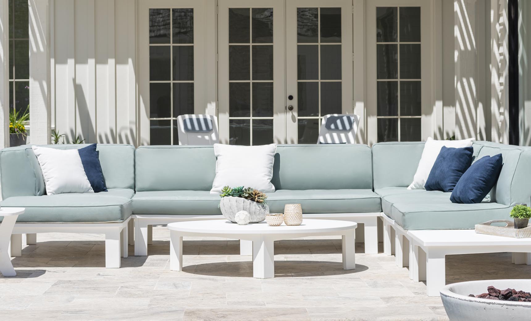 Ledge Mainstay Round Coffee Table