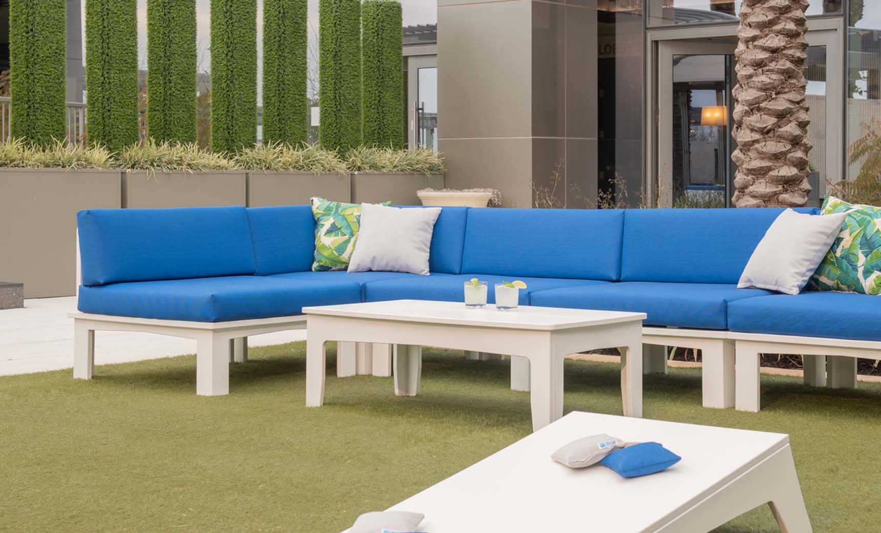 Ledge Mainstay Sectional Corner