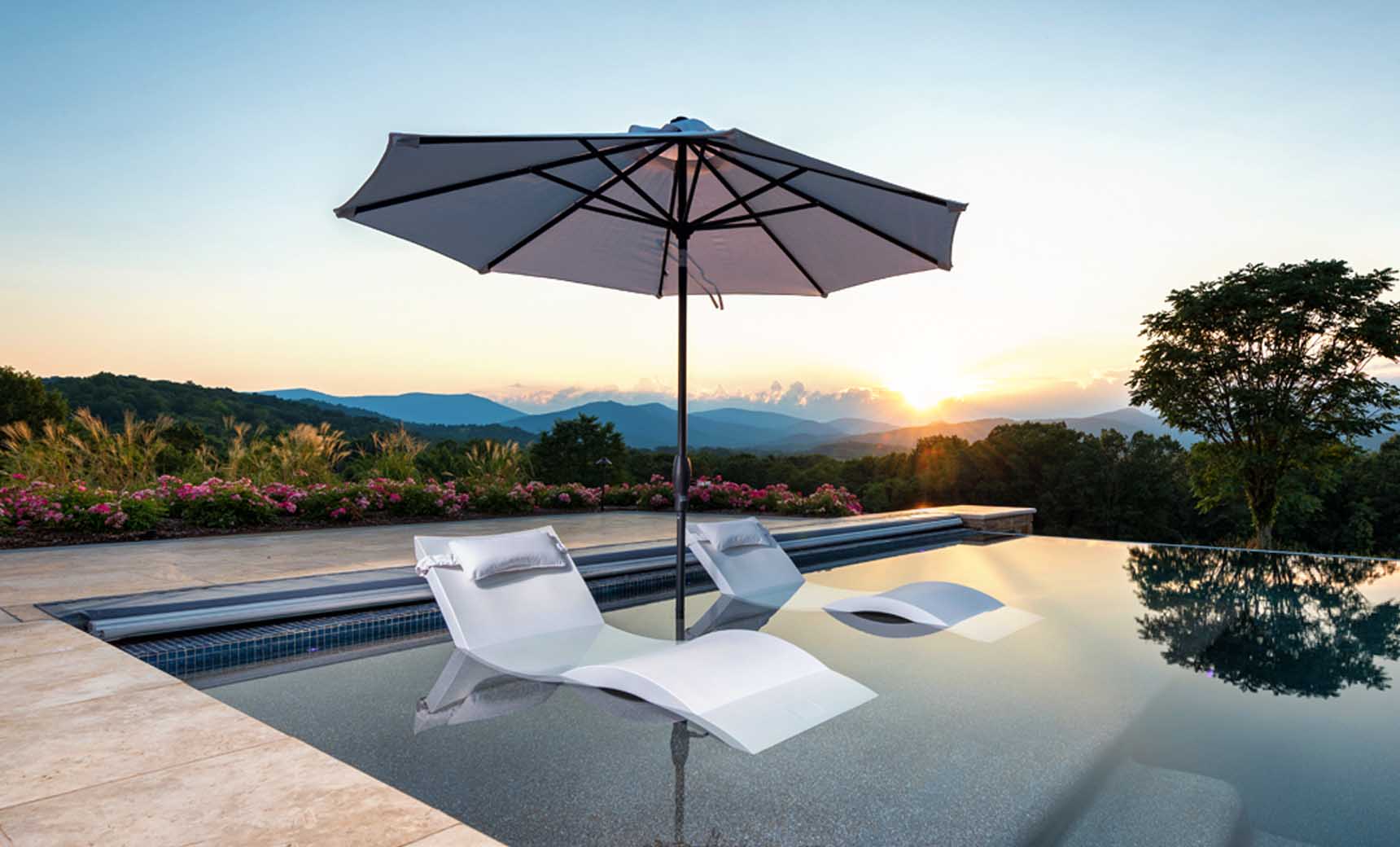 Ledge Signature Chaise