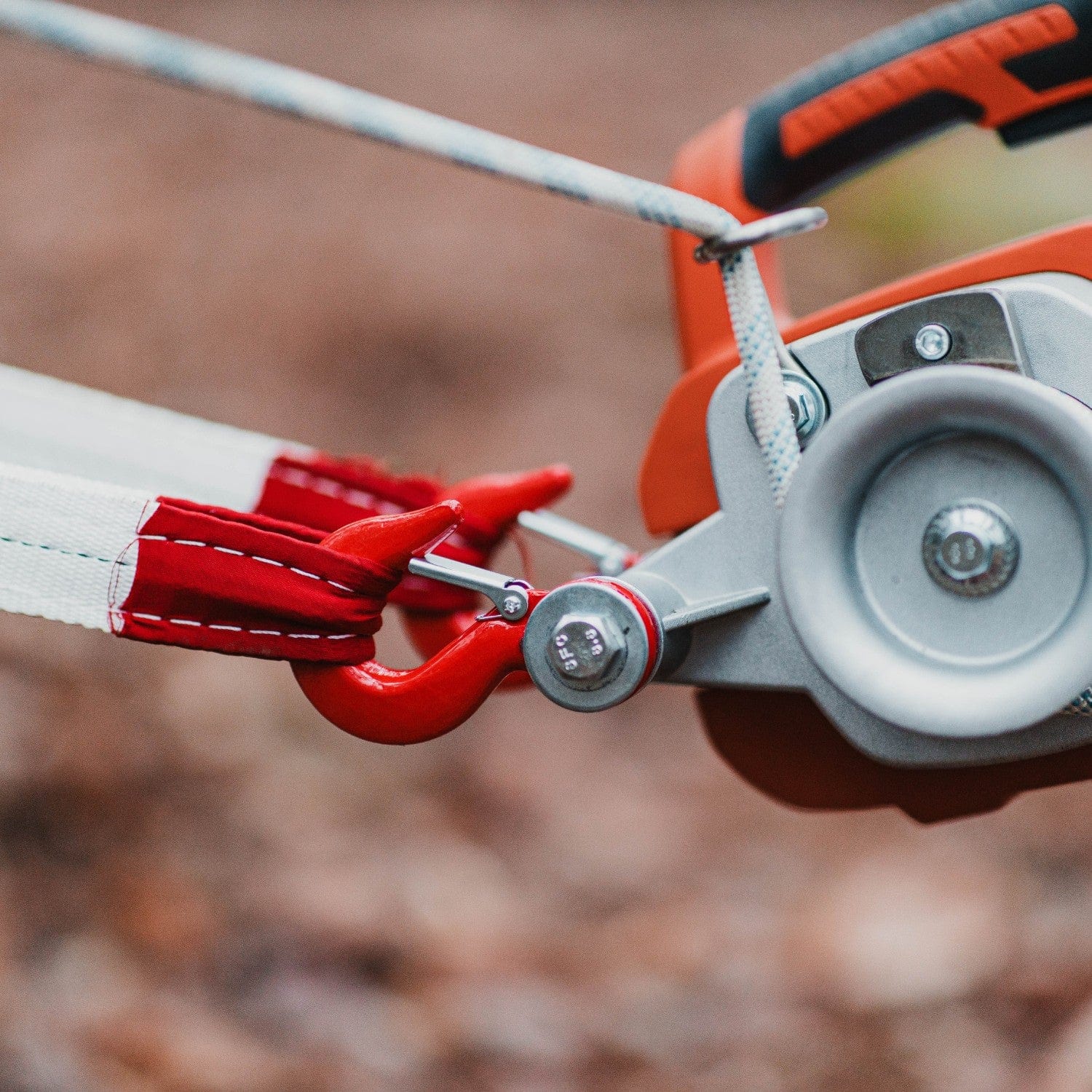 Super Handy Electric Capstan Winch - 48V 2Ah Battery, Low-Stretch Rope