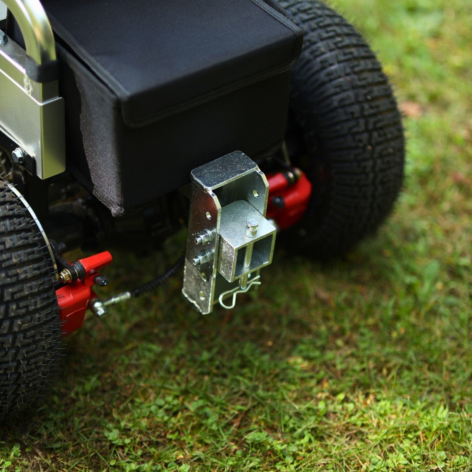 Super Handy Tugger Tow Tractor - 48V 4Ah Battery, 2600 lb Towing Capacity