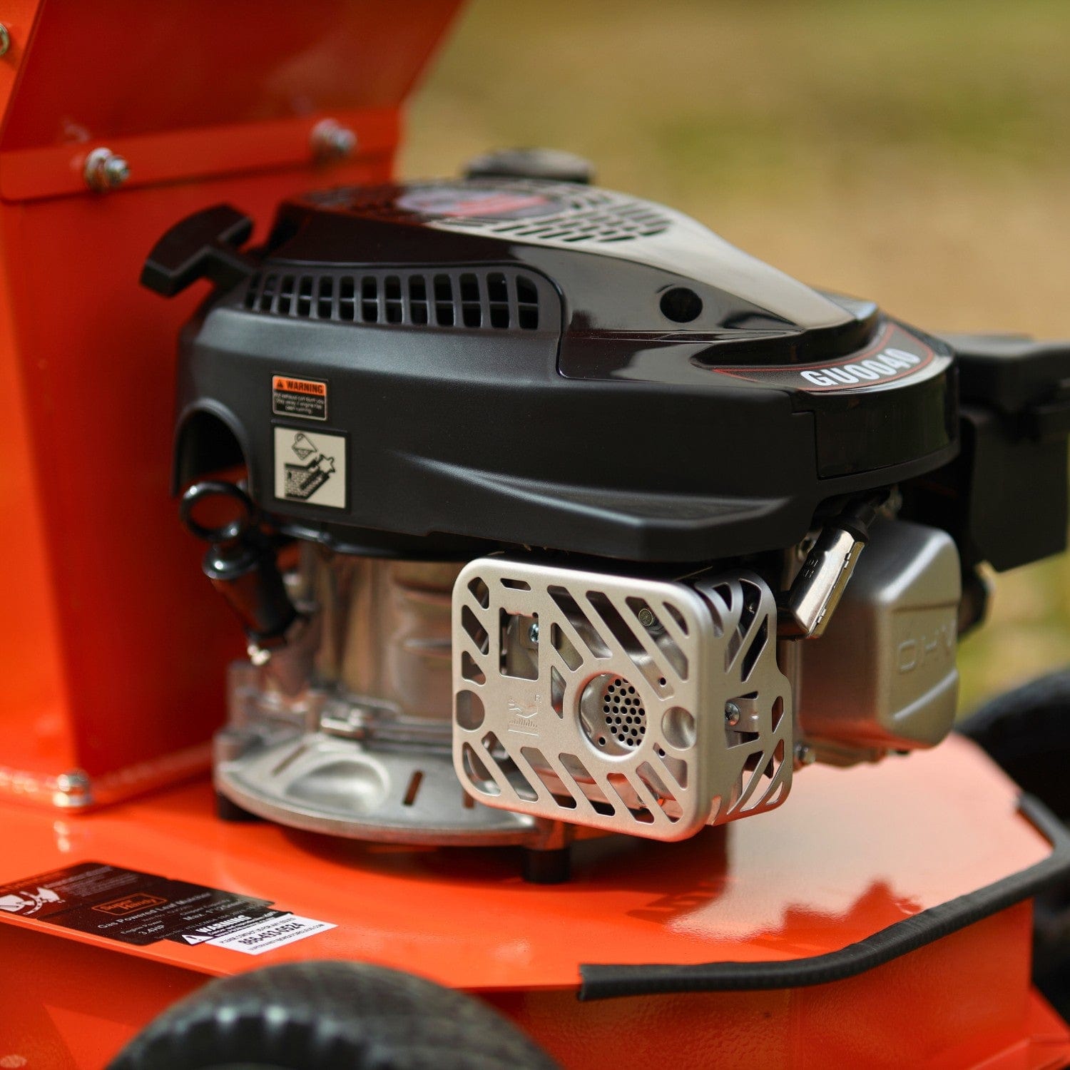 Super Handy Gas Leaf Mulcher - 3.4HP 145CC, 1" Max Branch Diameter