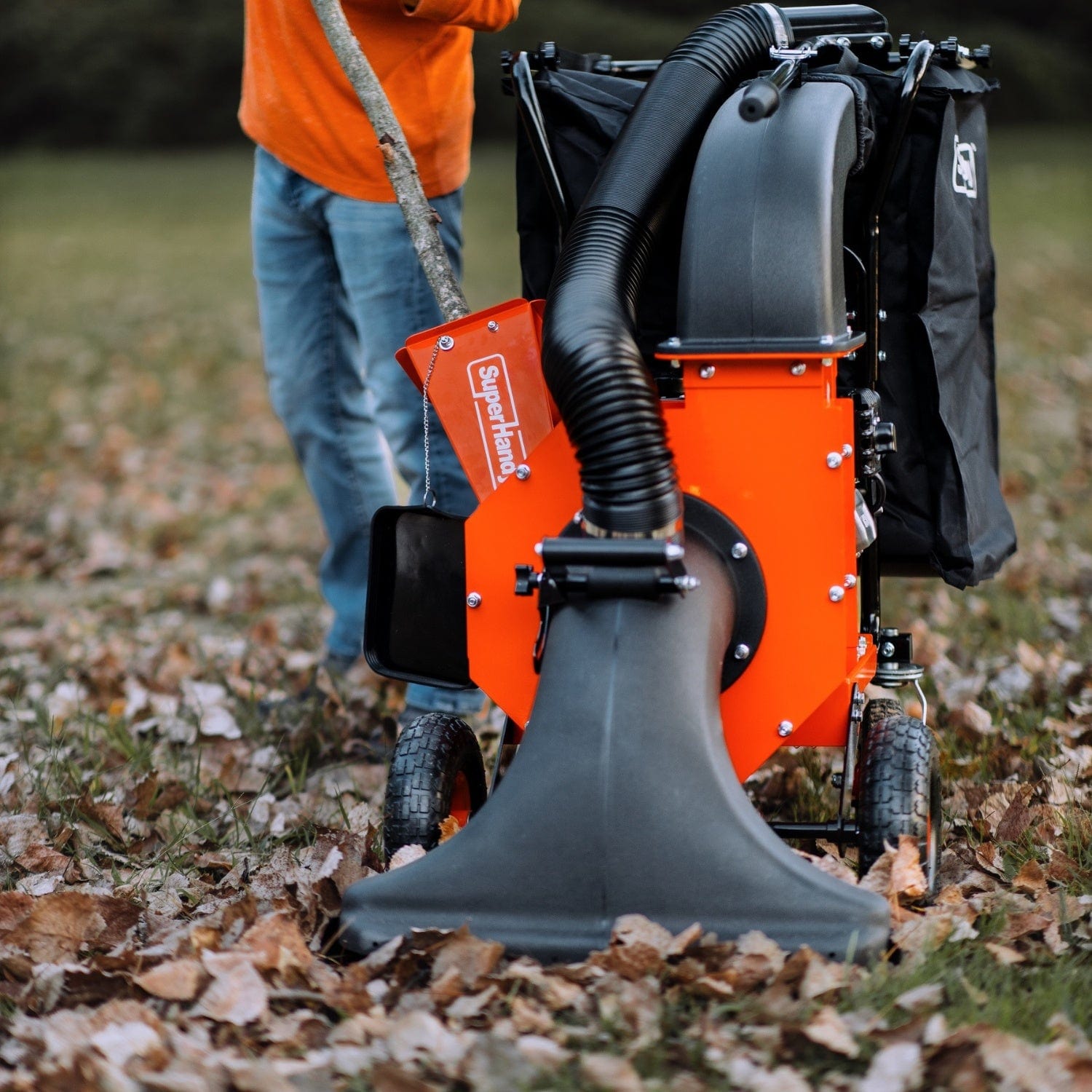Super Handy Leaf Vacuum & Wood Chipper - 7HP Engine, 10:1 Mulch Ratio, Max 2" Branches