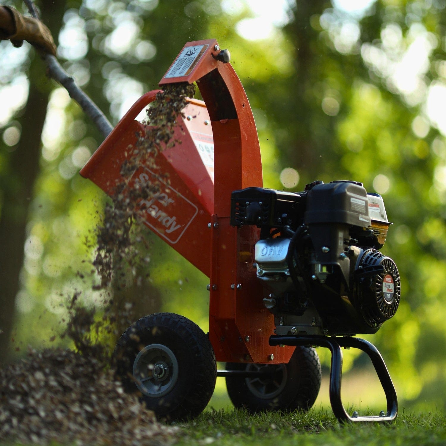 Super Handy Wood Chipper Mini - 7HP 212CC, 3" Max Branch Capacity